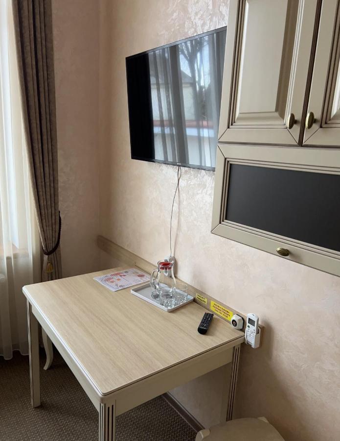 Гостиный Двор Надежда Hotel Khlibodarske Екстериор снимка