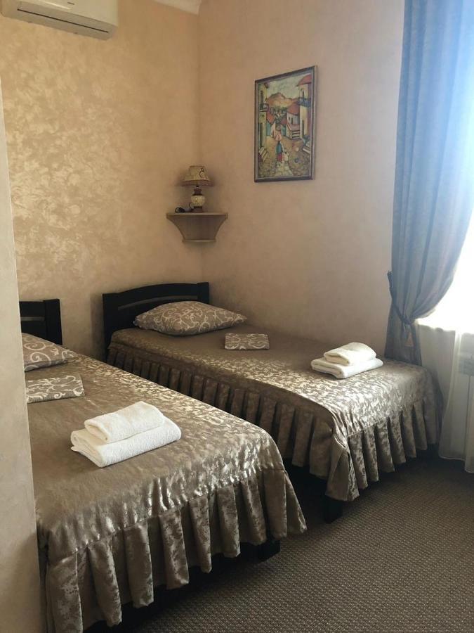 Гостиный Двор Надежда Hotel Khlibodarske Екстериор снимка